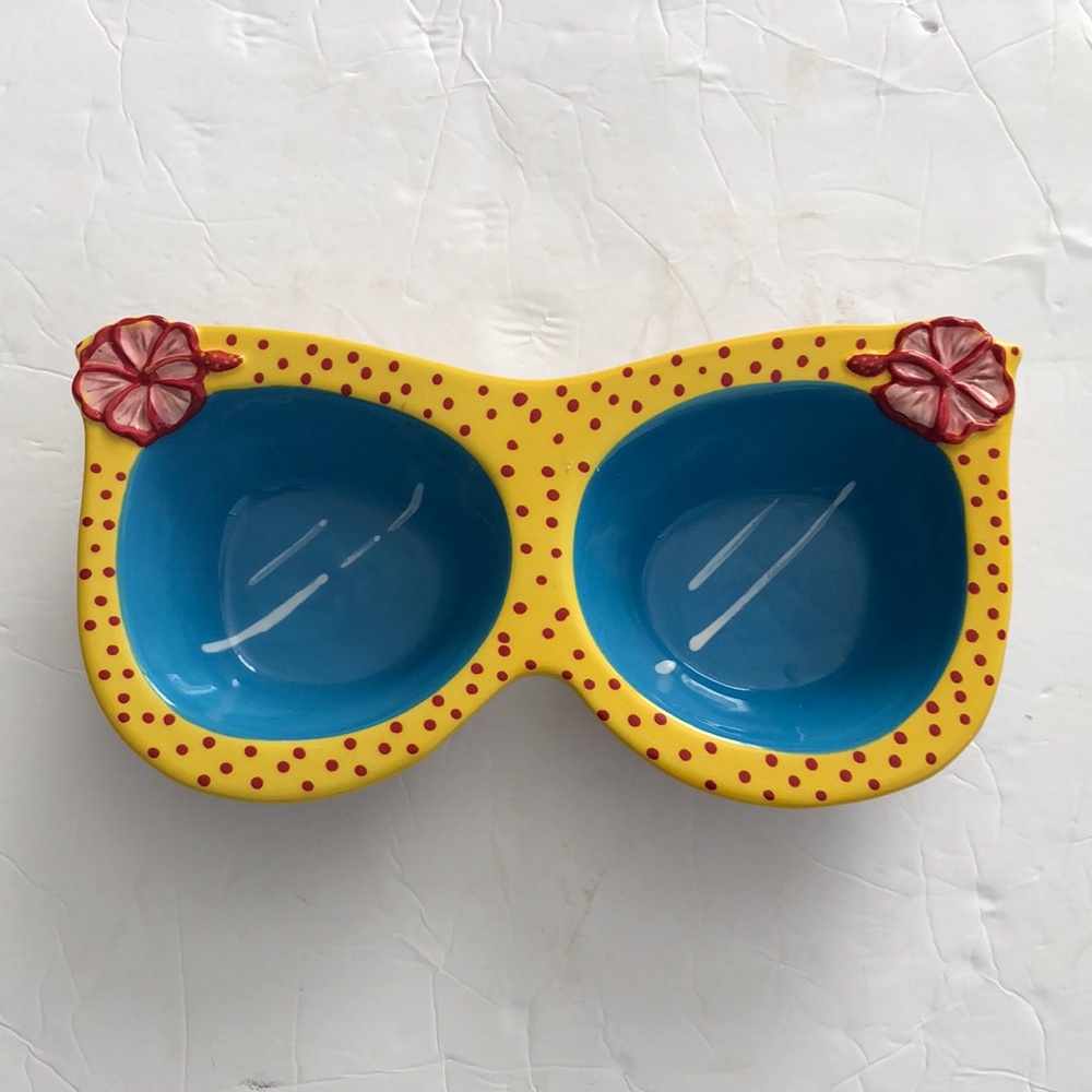 Pier 1 Serving Bowl Sunglass 2 Section  Tray Yellow Blue Red Like new!